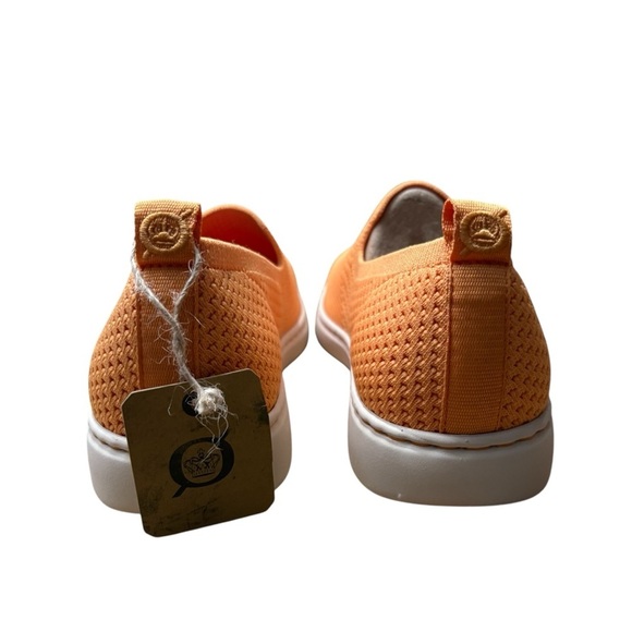 BORN Patton Slip-on Walking Shoes in Papaya Size 10 NWT - Picture 5 of 9